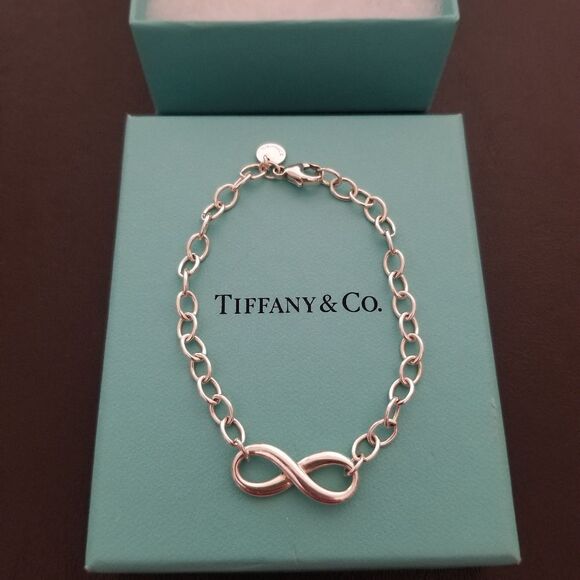 Tiffany & Co. Infinity Chain Bracelet Sterling Silver 925 - Picture 1 of 6